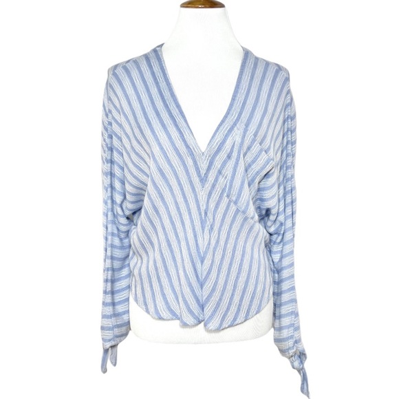 Free People Tie Sleeve Blue White Pinstripe V Neck Dolman Long Sleeve Top - Picture 2 of 16